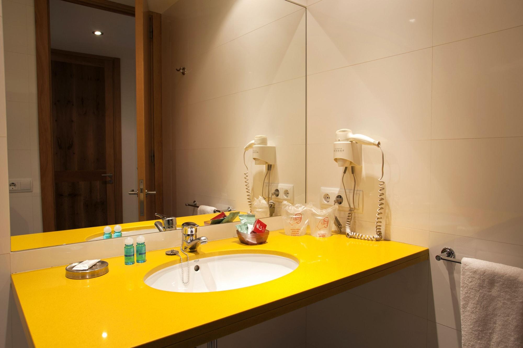 L'Host Boutique Rooms Польенса Экстерьер фото